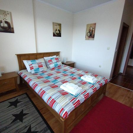 Cedar Lodge 4 Self-Catered Apartment Bansko Extérieur photo